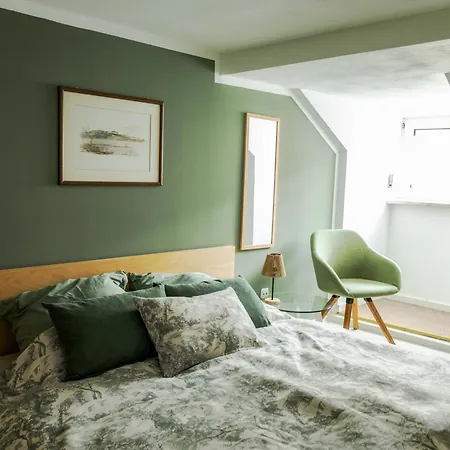 Otto Apartment *
